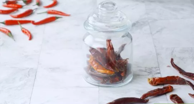 cabai yang sudah kering cabai kering