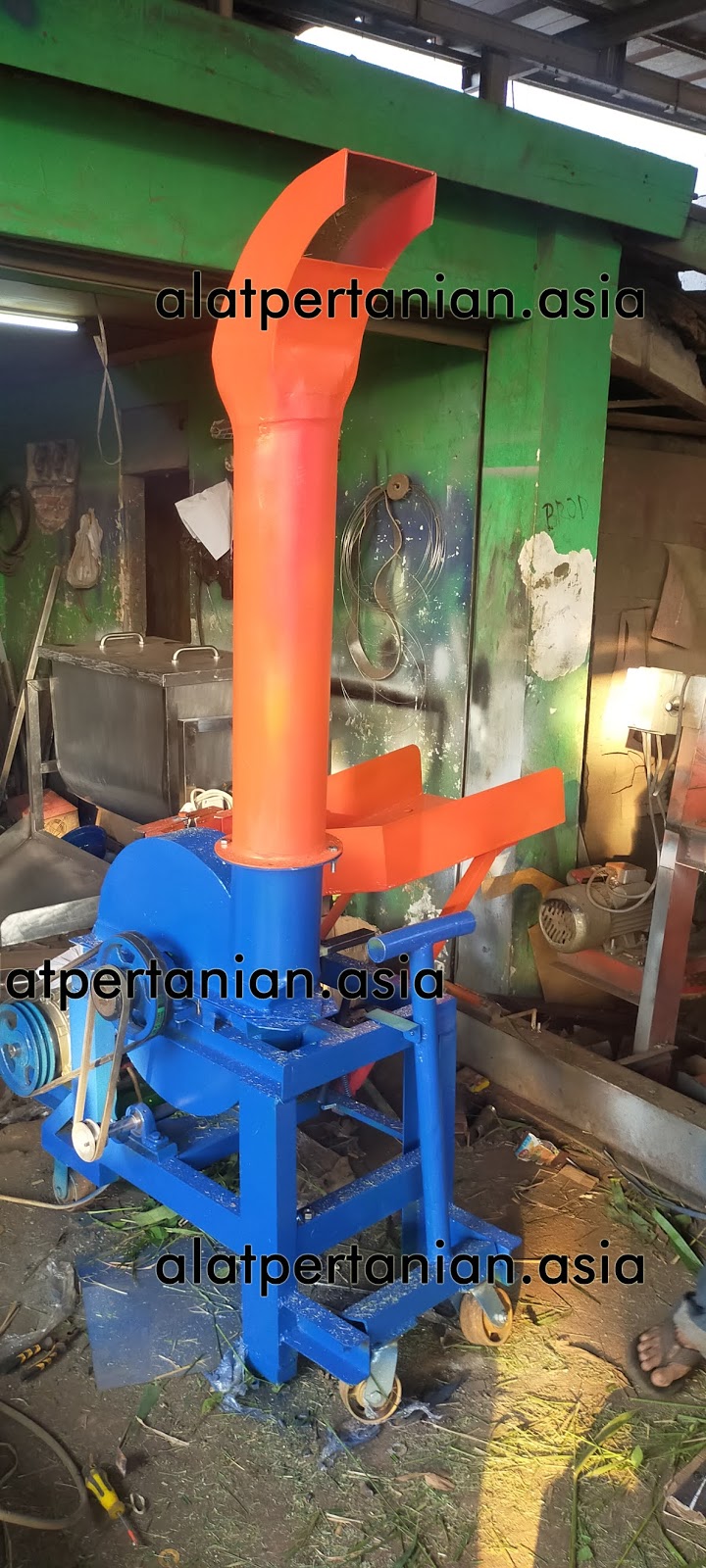 mesin pencacah rumput pakan ternak