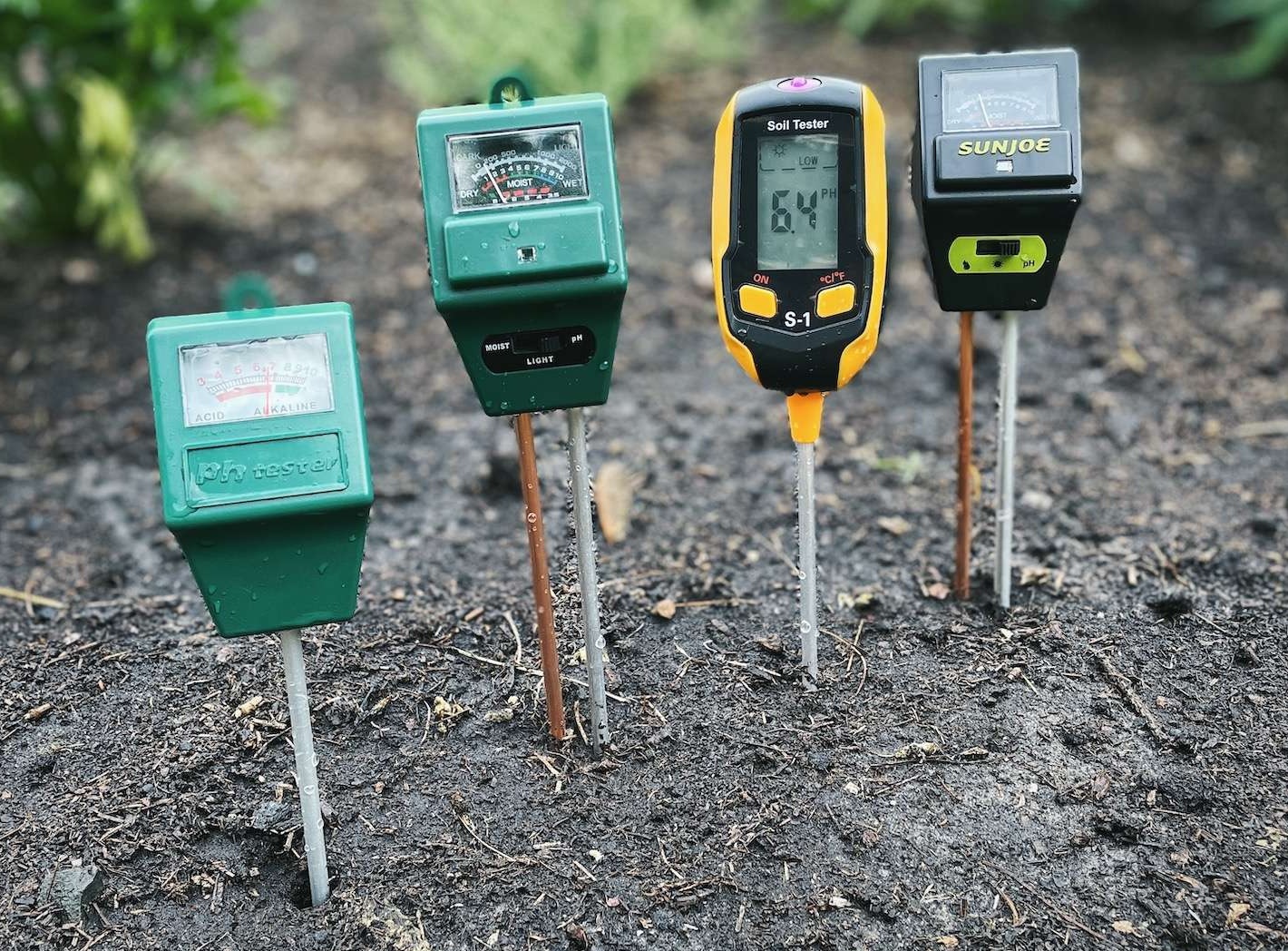 pH meter : tanah