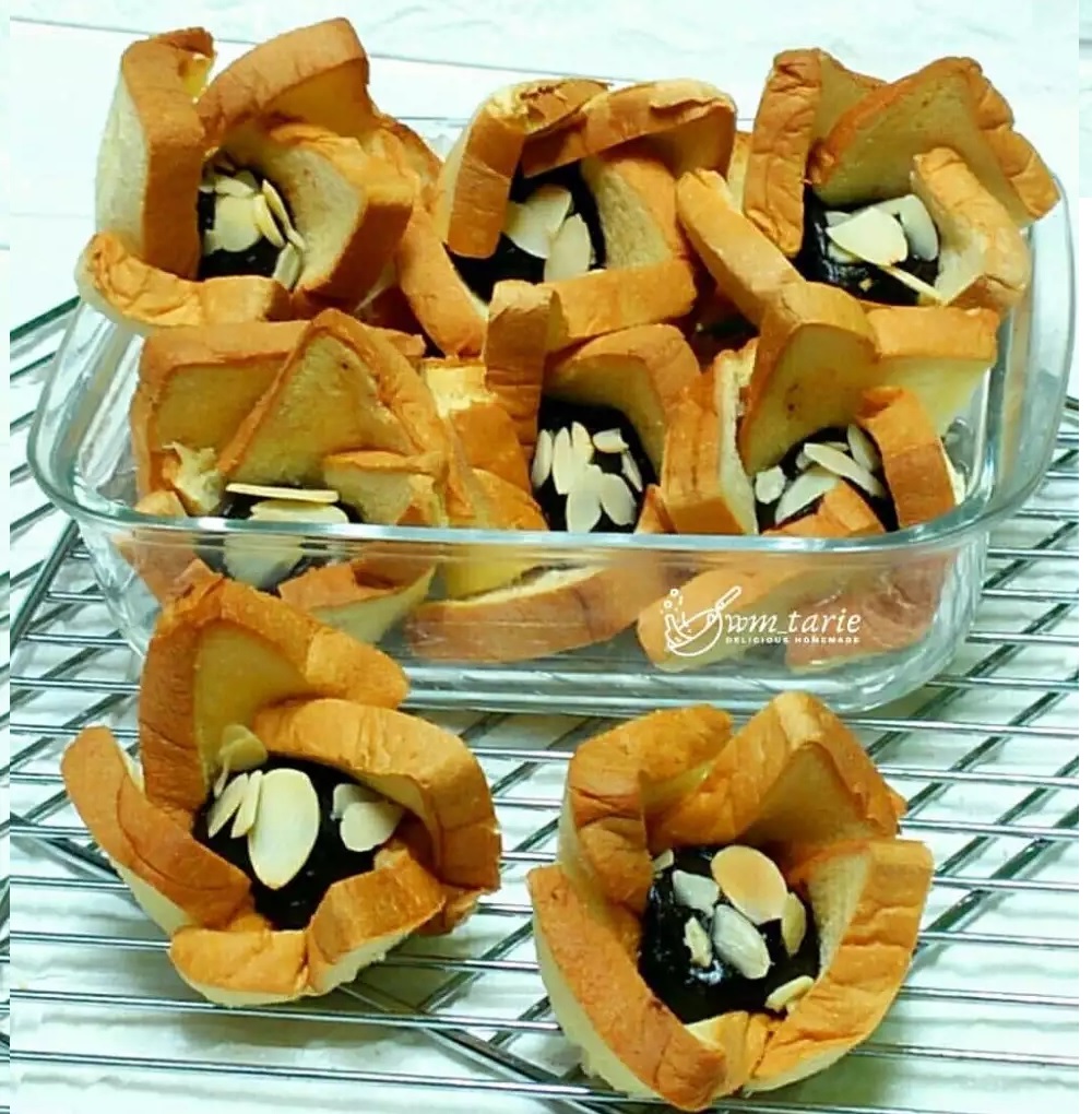 olahan roti tawar isi coklat olahan roti tawar : roti tawar isi coklat