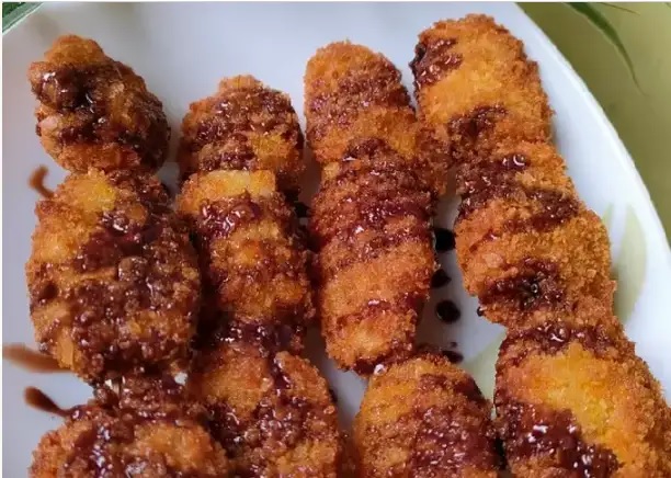 olahan pisang raja : sate pisang crispy